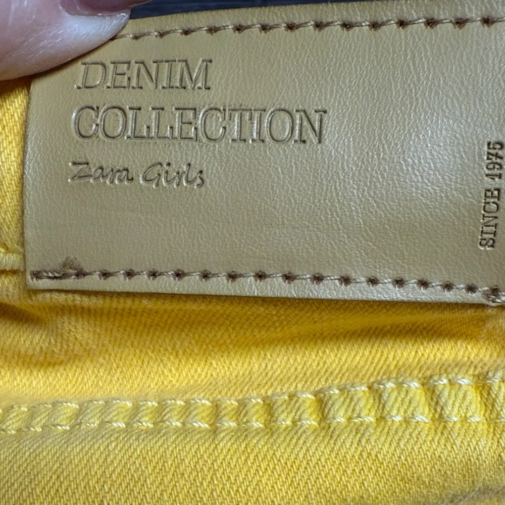 Zara Yellow Embroidered Kids Shorts